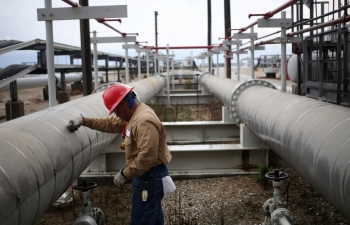 Giá xăng dầu hôm nay 19/7: Dầu Brent giảm mạnh, WTI tăng giá
