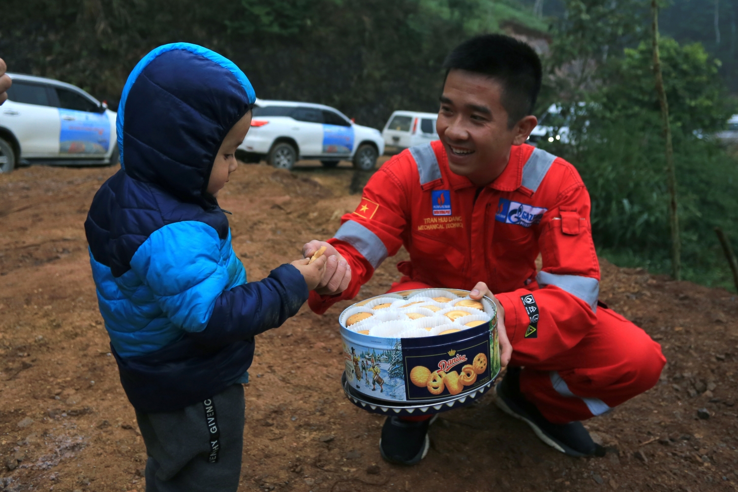 Người Dầu khí và vùng biên giới phía Bắc