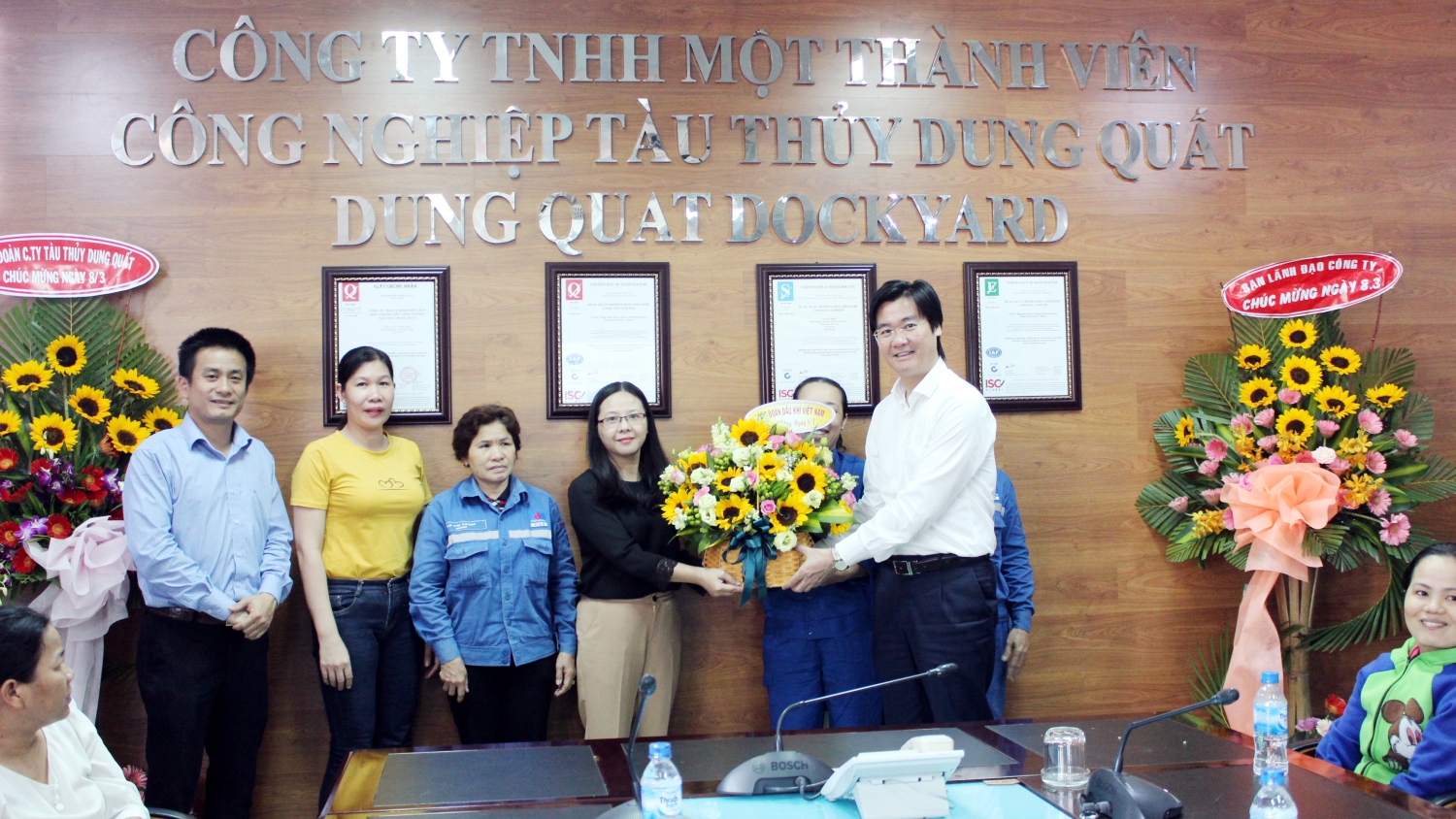 het long vi nu cnld co hoan canh kho khan