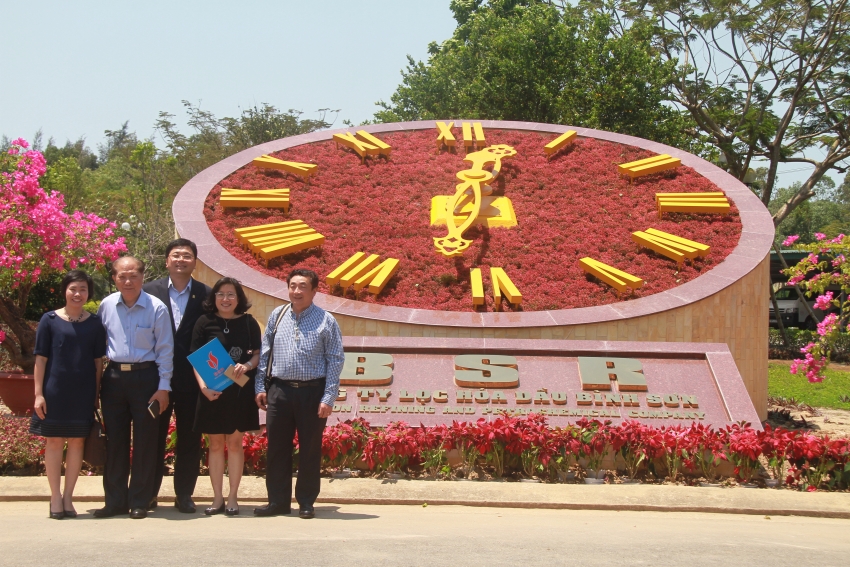 Đóng góp để phát triển ngành hóa dầu ở Việt Nam dong gop de phat trien nganh hoa dau o viet nam