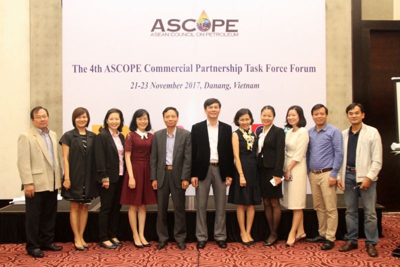 thao luan ve thi truong xang dau va co hoi hop tac trong khoi asean