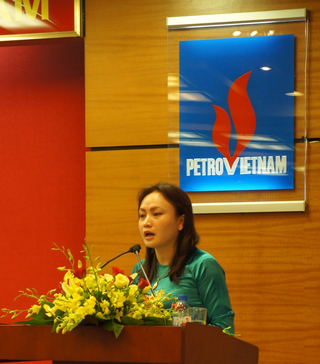 Công đoàn Dầu khí:  Giao lưu và học tập theo các điển hình tiên tiến
