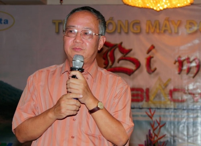 nha van nguyen nhu phong ai cho phep sua kich ban chay an 3 cua toi
