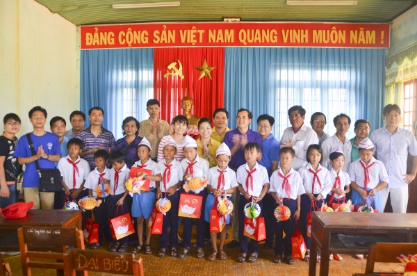 pv drilling mang trung thu 2015 den tre em dao ly son