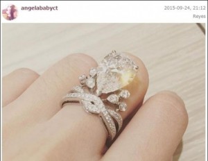 ​Angelababy khoe nhẫn cưới triệu đô