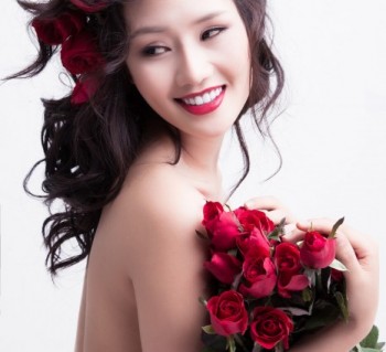 Á hậu thi 'chui' đẹp cỡ nào