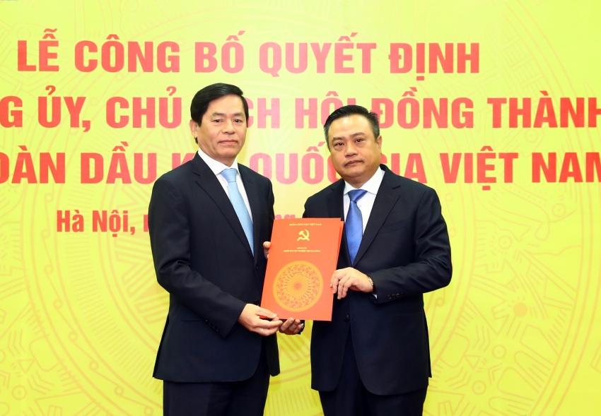chu tich pvn tran sy thanh muon dung cung lam cung voi nguoi lao dong dau khi