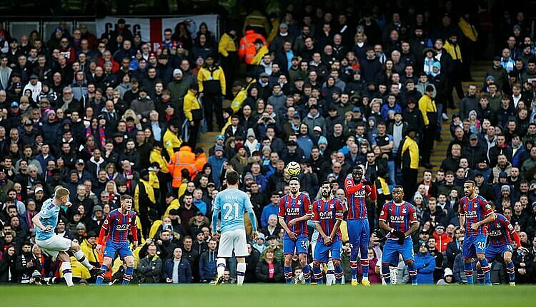 Man City bị chia điểm ở Etihad