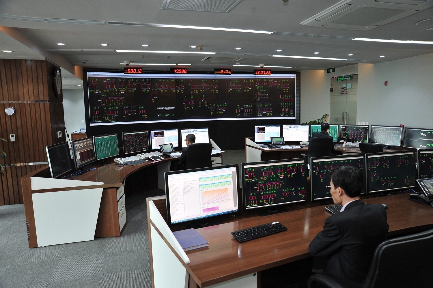 EVN đảm bảo cung cấp điện an toàn, ổn định trong kỳ nghỉ Tết Dương lịch 2021