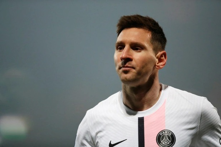 C.Ronaldo có thể gia nhập PSG và đá cặp với Lionel Messi - 2
