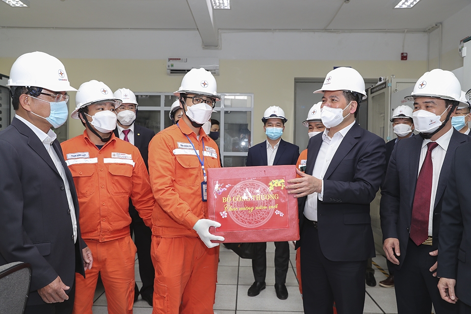 Bộ trưởng Nguyễn Hồng Diên: EVN đã chuẩn bị tốt cho công tác đảm bảo cung cấp điện dịp Tết Nhâm Dần