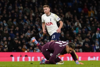 Man City ngược dòng ngoạn mục thắng 4-2 trước Tottenham