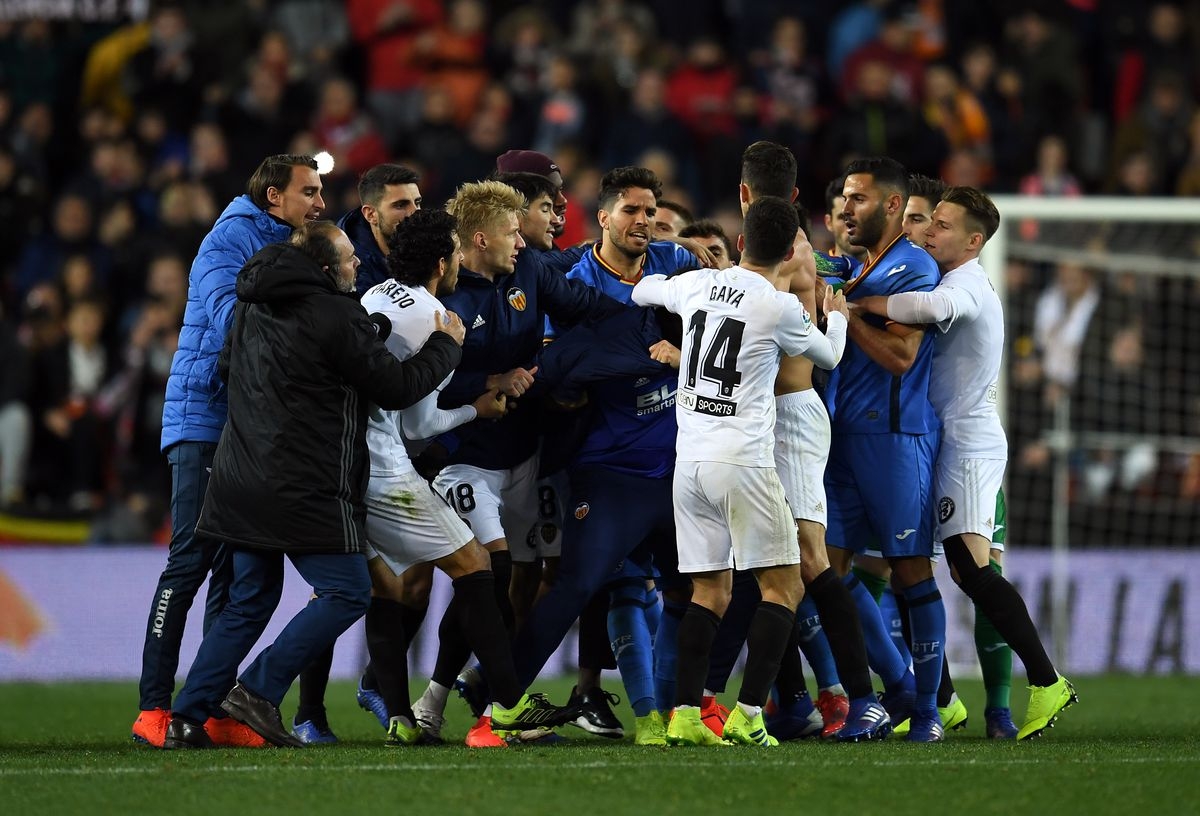 Xem trực tiếp bóng đá Barca vs Valencia (La Liga), 0h30 ngày 3/2
