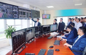 Những người "giữ" điện thầm lặng