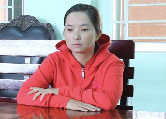 Mẹ bạo hành con