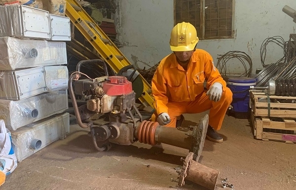 Người thợ điện "nghiện" cơ khí