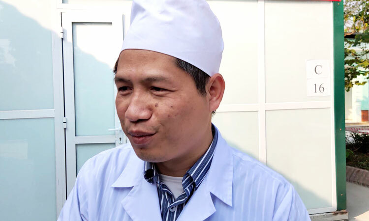 Bác sĩ ở Vĩnh Phúc chữa bệnh nhân corona kiêm tư vấn tâm lý