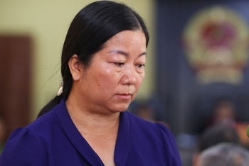 Ba phụ huynh bị cáo buộc đưa hối lộ nâng điểm