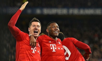 Lewandowski cân bằng kỷ lục của Ronaldo