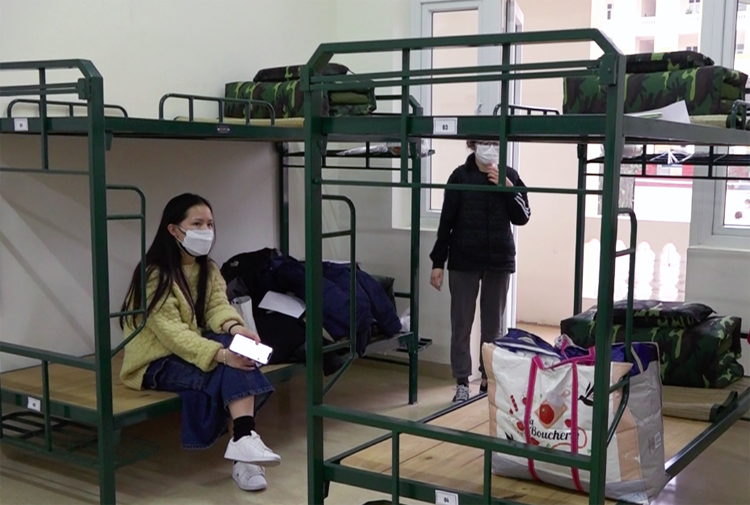 bi thu ha noi nghien cuu phuong an cach ly ca khu pho