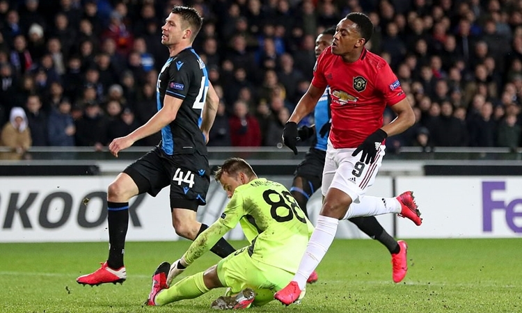 Man Utd, Arsenal chờ vé đi tiếp