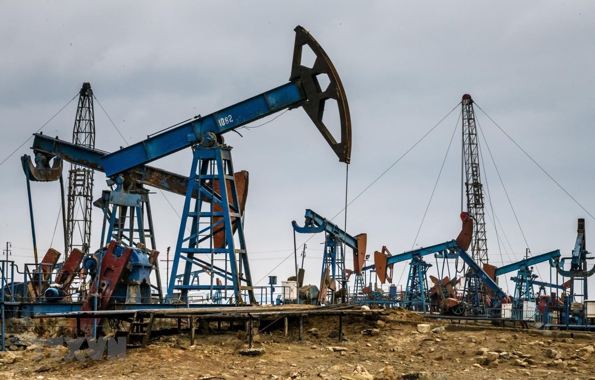 Giá xăng dầu hôm nay 3/2: Dầu Brent lên mức 58 USD/thùng Giá xăng dầu hôm nay 3/2: Dầu Brent lên mức 58 USD/thùng