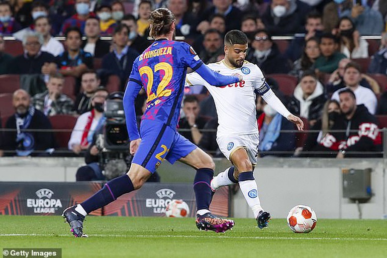 Ferran Torres thi đấu vô duyên, Barcelona hòa thất vọng Napoli - 4