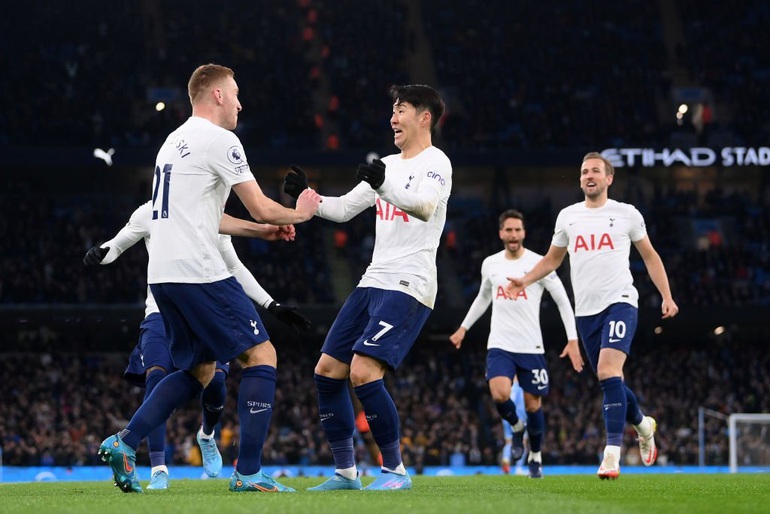 Tottenham quật ngã Man City tại Etihad ở phút bù giờ - 1