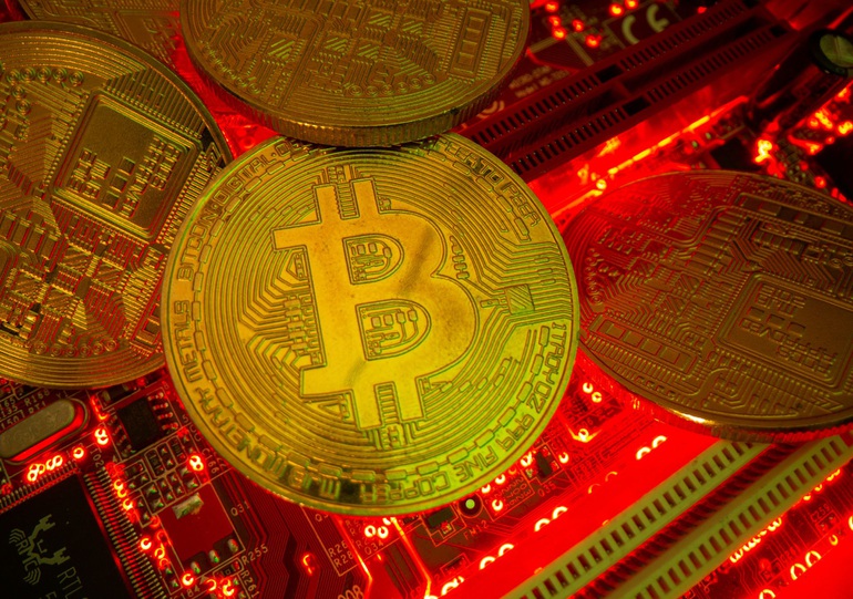 Bitcoin văng khỏi mốc 40.000 USD, giới đầu tư Việt ốm đòn - 1