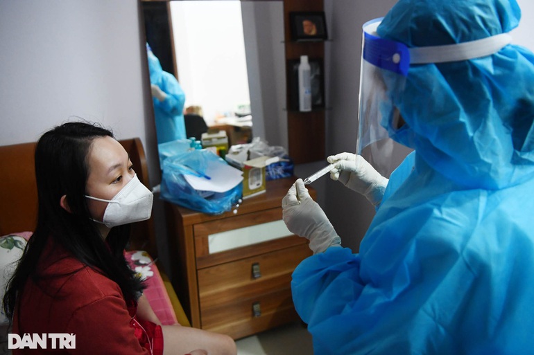 Dịch bệnh bùng nổ, Chủ tịch Hà Nội trấn an dân không nên lo sợ cực đoan - 1