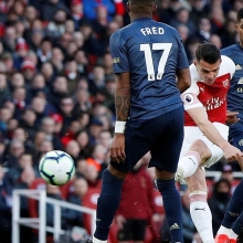 De Gea, Fred mắc sai lầm, Quỷ đỏ nếm trái đắng tại Emirates