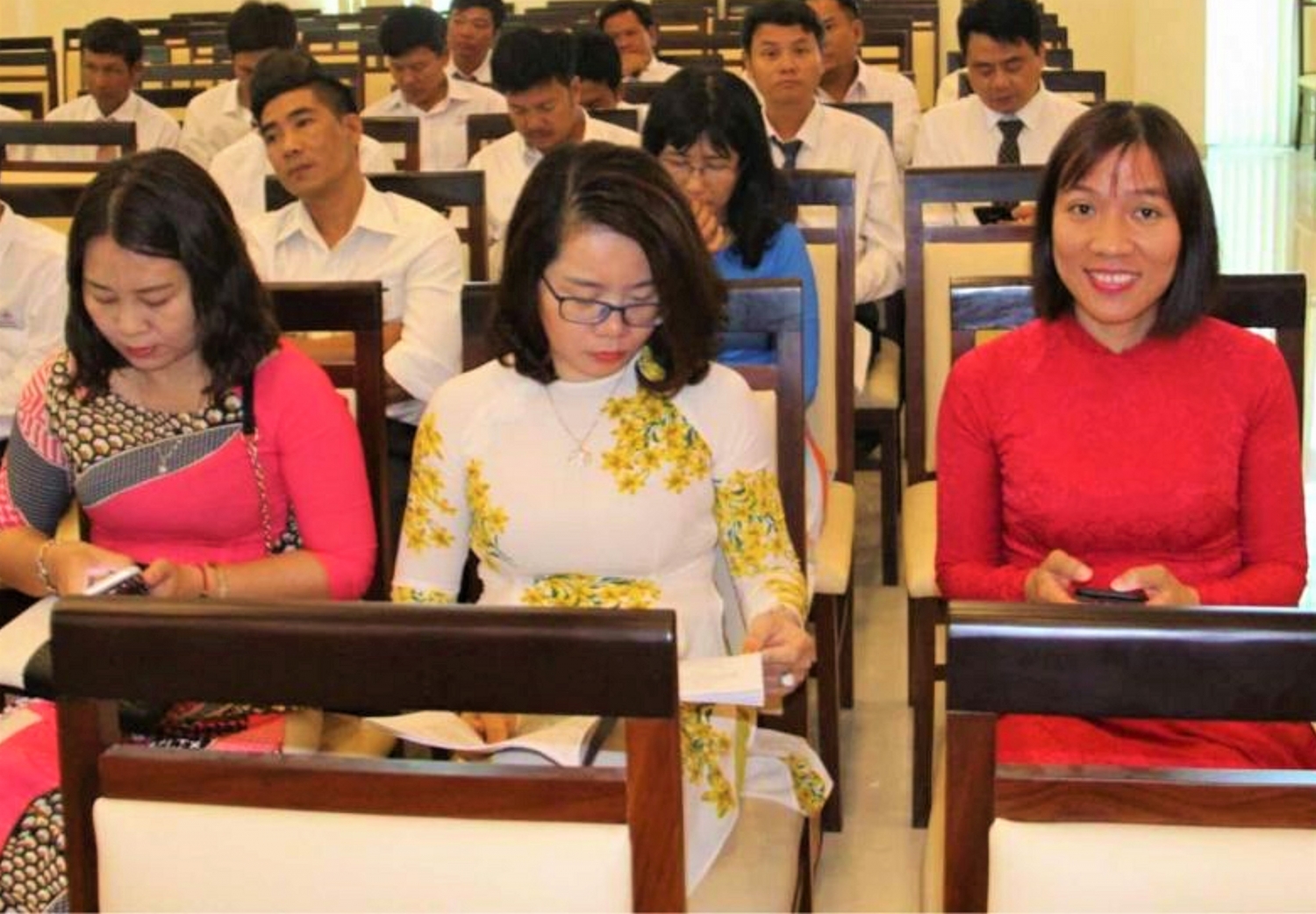 Tình yêu ngành điện của một nữ cán bộ kỹ thuật