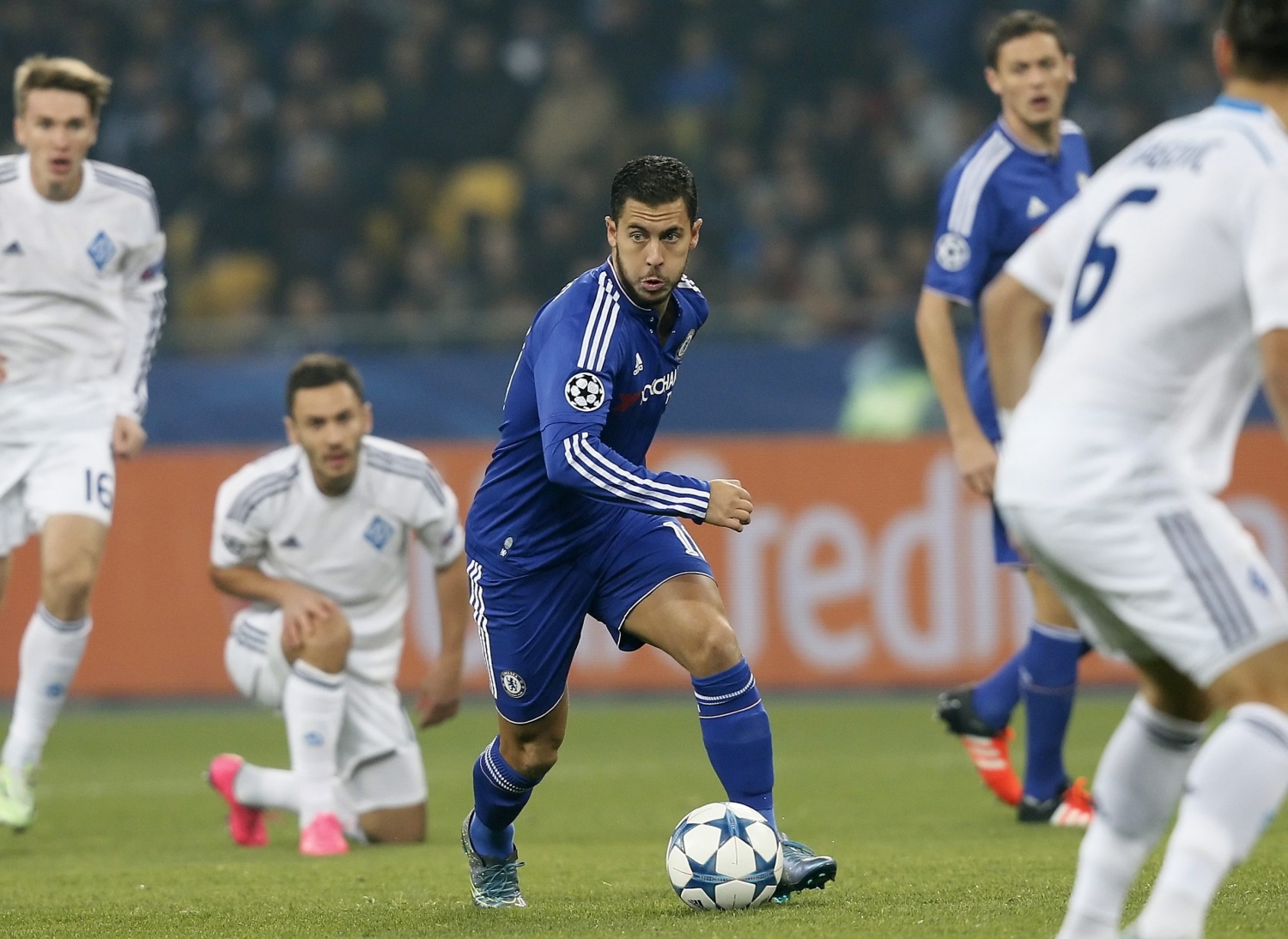 xem truc tiep bong da dynamo kyiv vs chelsea o dau