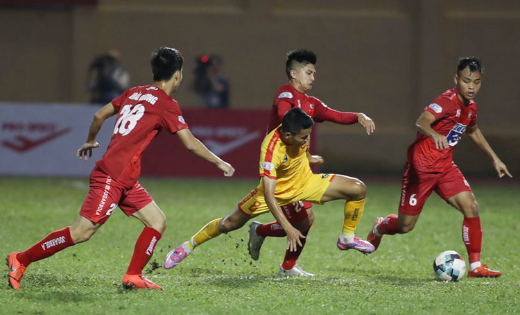 Bầu Đệ: 