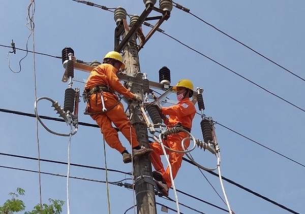 tan man ve nguoi cong nhan nganh dien