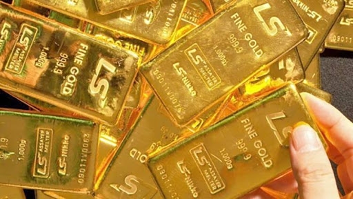 Giá vàng hôm nay 3/3: Đồng USD tụt dốc, giá vàng tăng mạnh