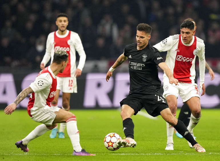 Đánh bại Ajax, Benfica tiến vào tứ kết Champions League - 2