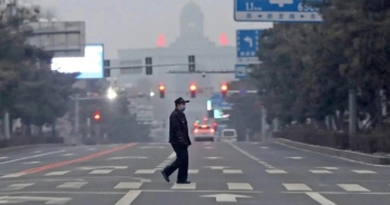 Trung Quốc phong tỏa 37 triệu dân để đối phó làn sóng Covid-19 mạnh nhất