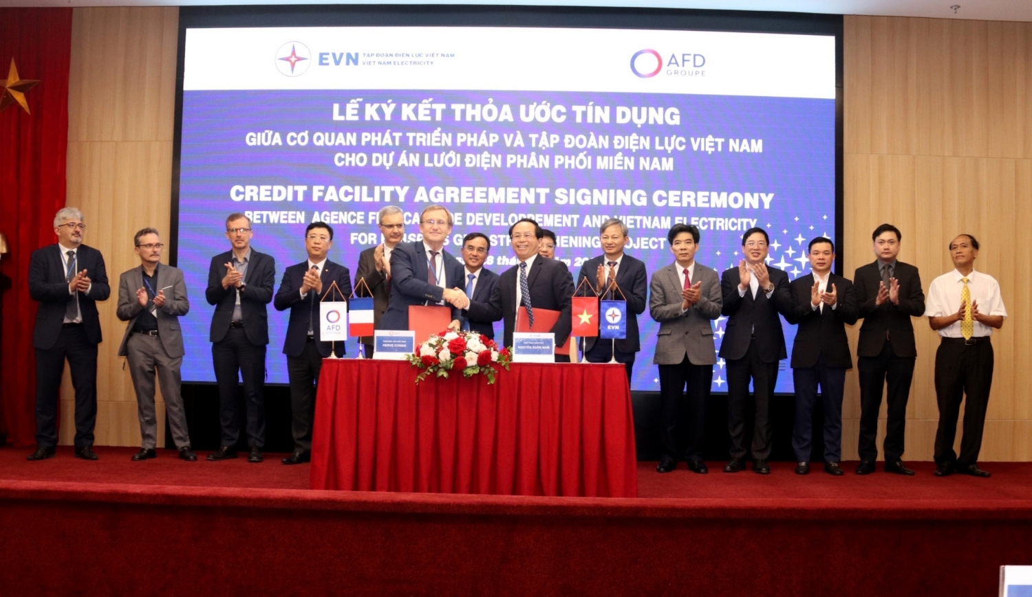 EVN và Cơ quan Phát triển Pháp ký Thoả ước tín dụng 80 triệu Euro cho dự án phát triển lưới điện phân phối miền Nam EVN và Cơ quan Phát triển Pháp ký Thoả ước tín dụng 80 triệu Euro cho dự án phát triển lưới điện phân phối miền Nam