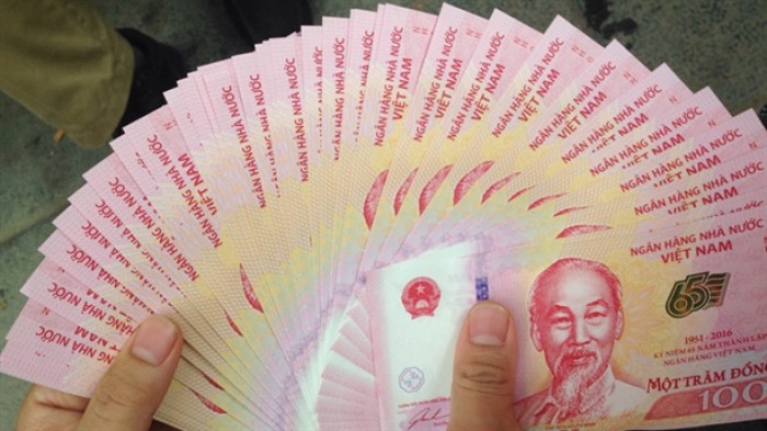 tien luu niem 100 dong vi sao dat gia