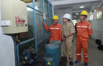 Sử dụng điện tiết kiệm trong doanh nghiệp: Từ ý thức đến hành động