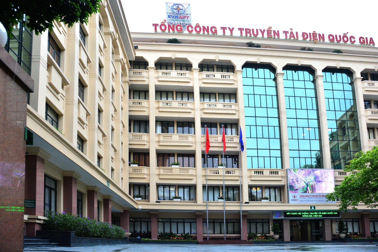 Fitch Ratings công bố Kết quả xếp hạng tín nhiệm tích cực của EVNNPT