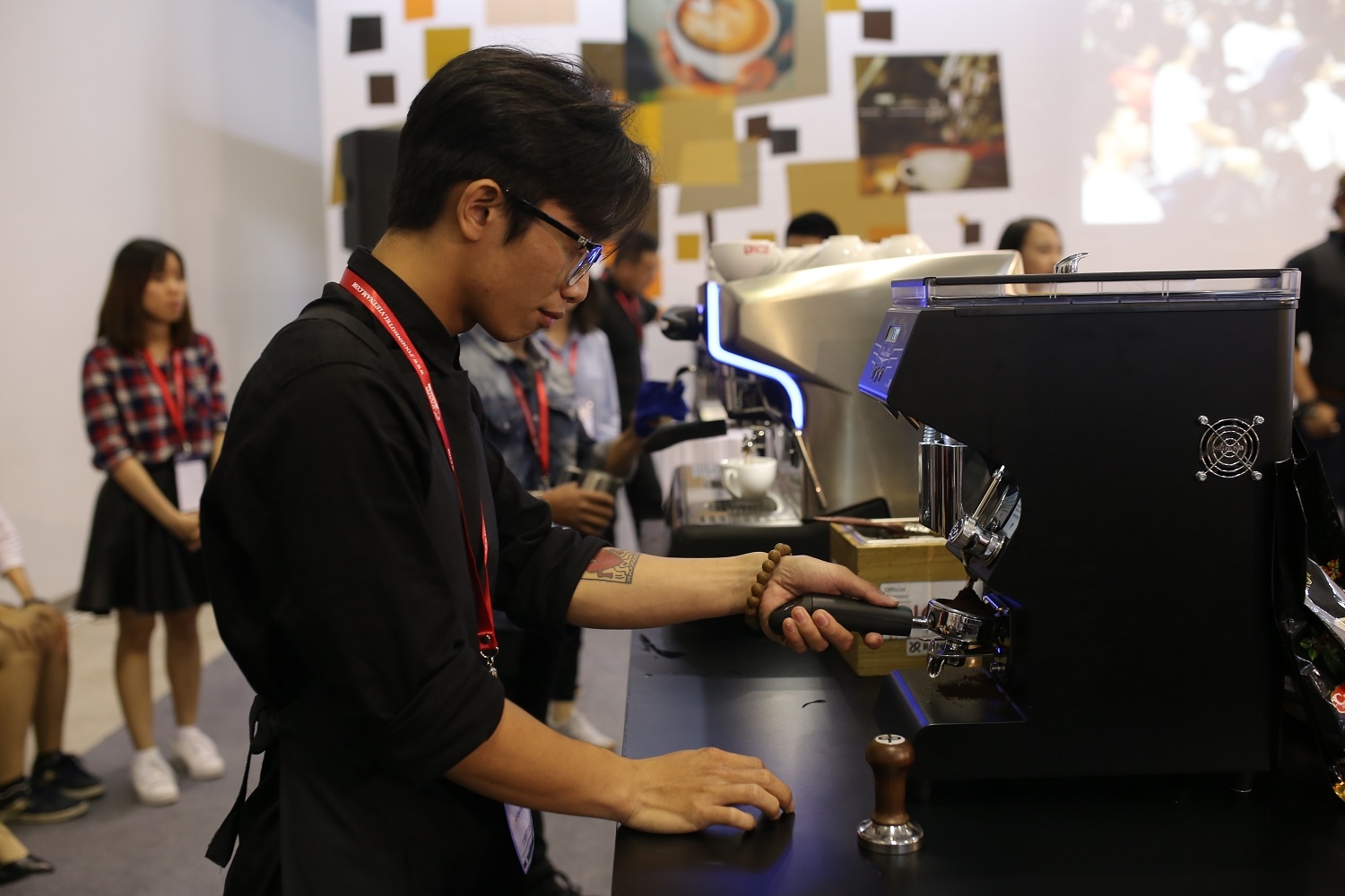 630 đơn vị triển lãm đồng hành triển lãm Food & Hotel Vietnam 2019