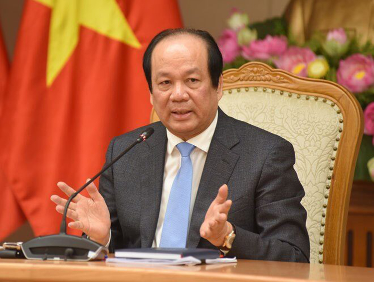 Ông Mai Tiến Dũng: 