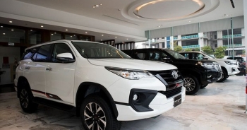 Covid-19 khiến xe nhập giảm "sốc" 6.000 chiếc, giá tăng trăm triệu đồng
