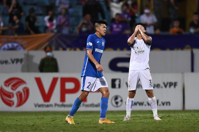 CLB Hà Nội 4-0 Than Quảng Ninh: Quang Hải rực sáng - 2