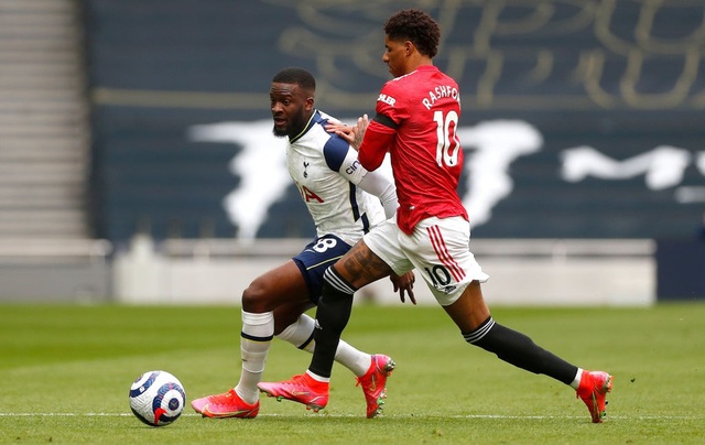 Tottenham 1-3 Man Utd: Màn lội ngược dòng phục hận tuyệt vời - 16