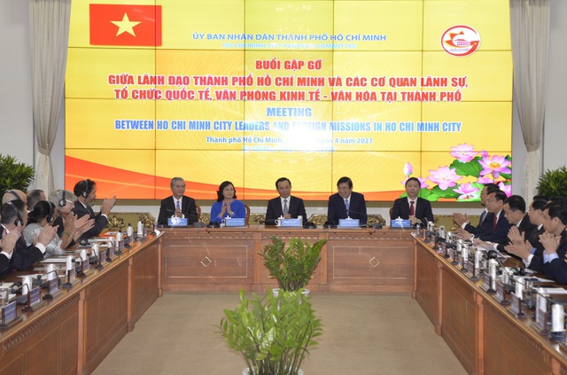 Bí thư Nguyễn Văn Nên: Không đánh đổi môi trường để phát triển kinh tế - 1
