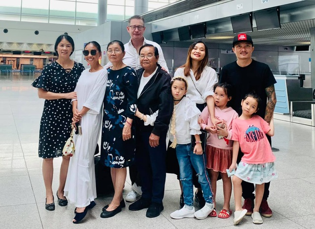 Đoan Trang bất ngờ thông báo đã rời Việt Nam sang Singapore định cư - 1