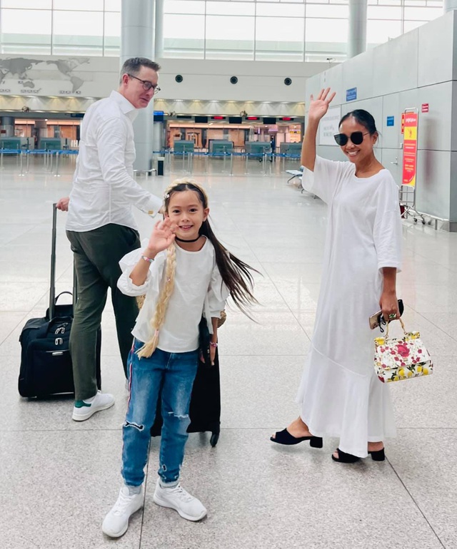 Đoan Trang bất ngờ thông báo đã rời Việt Nam sang Singapore định cư - 5